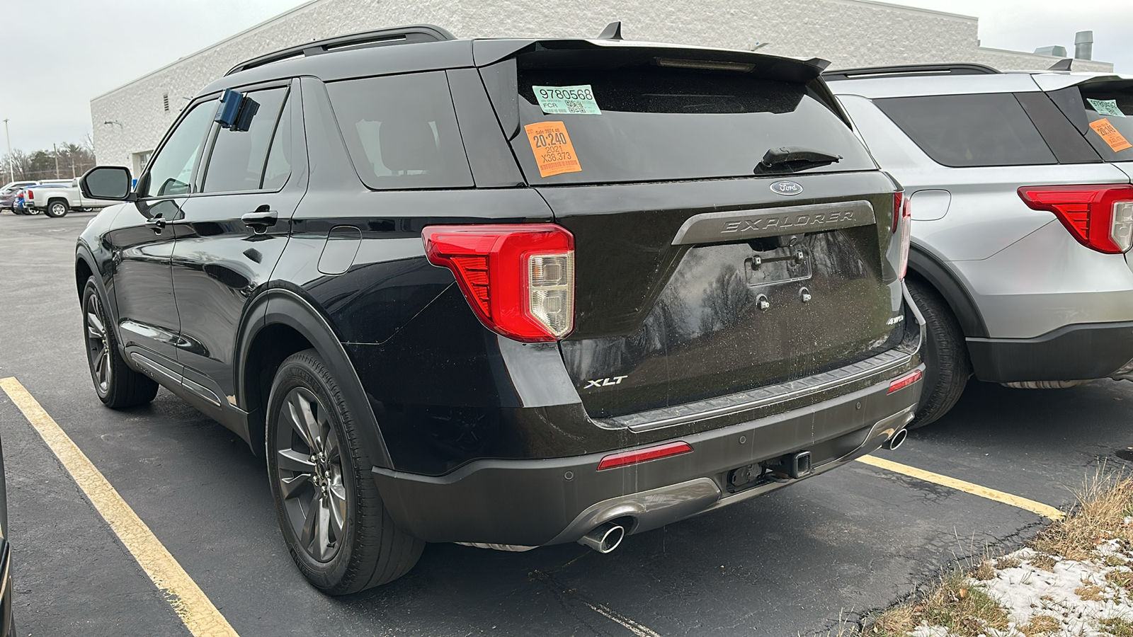 2021 Ford Explorer XLT 4