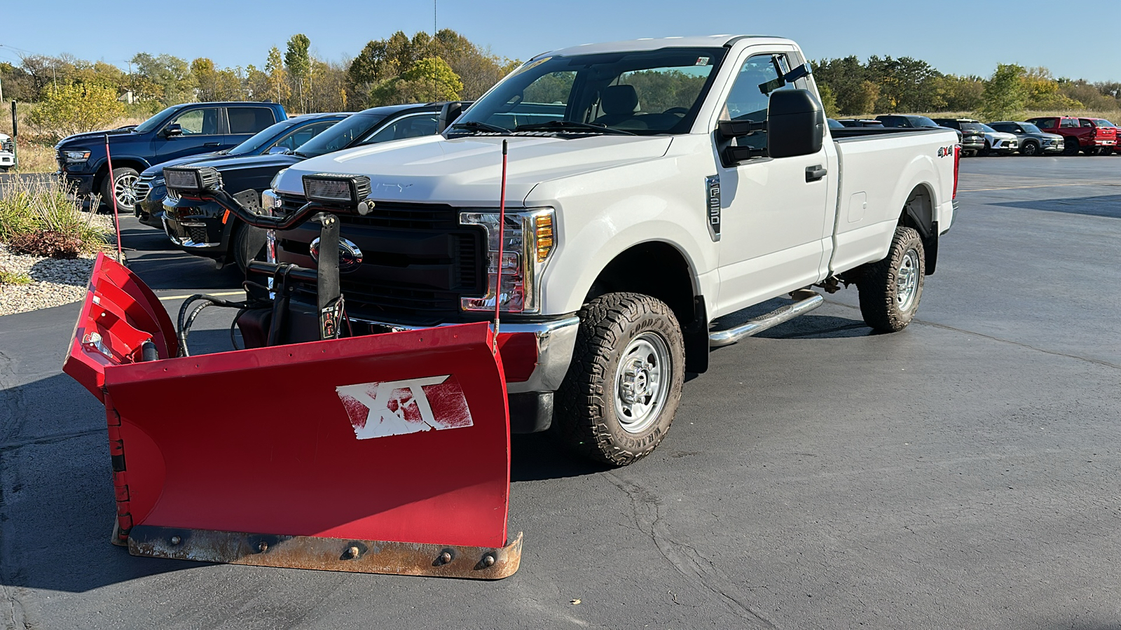 2018 Ford Super Duty F-250 SRW XL 4WD Reg Cab 8 Box 3