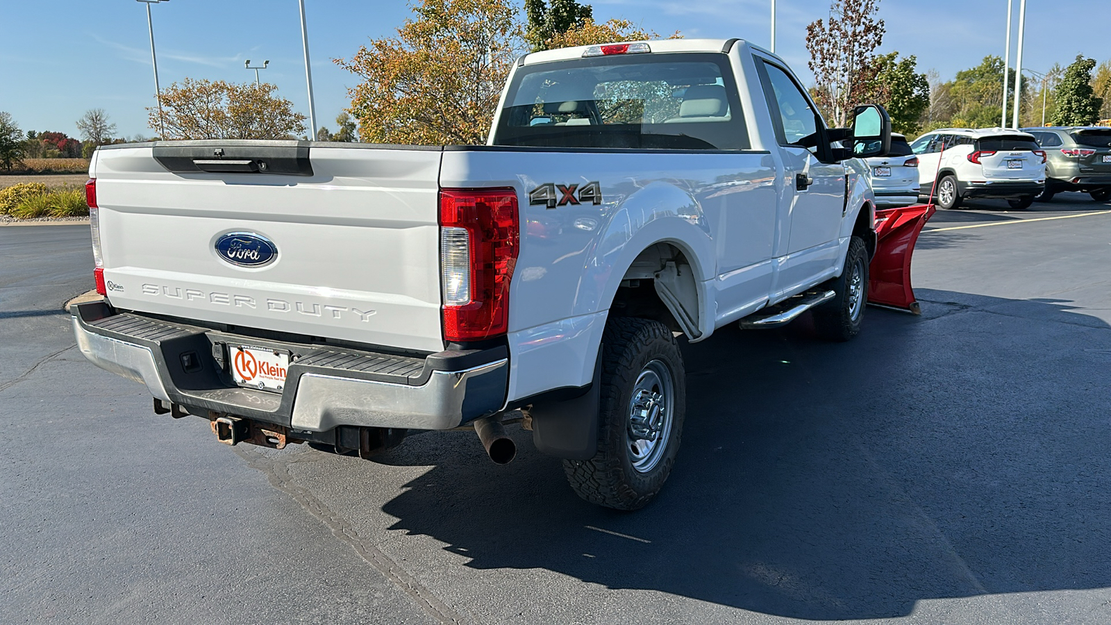 2018 Ford Super Duty F-250 SRW XL 4WD Reg Cab 8 Box 9