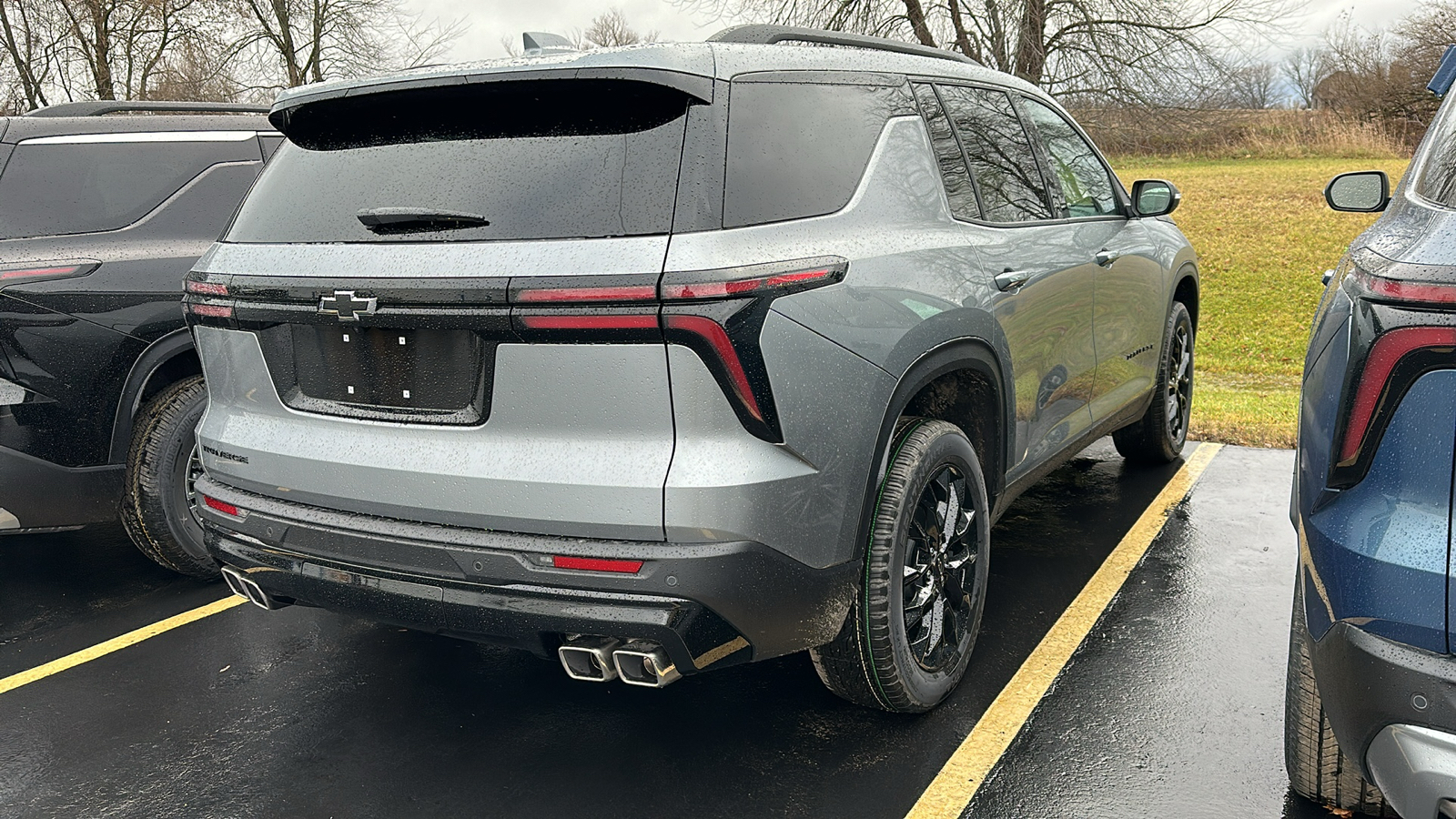 2025 Chevrolet Traverse FWD LT 3