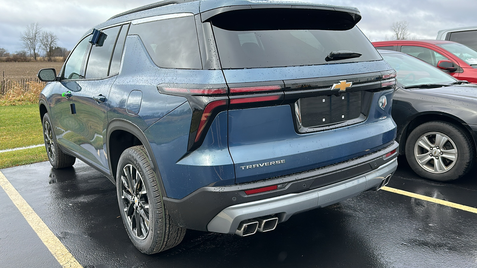 2025 Chevrolet Traverse FWD LT 3