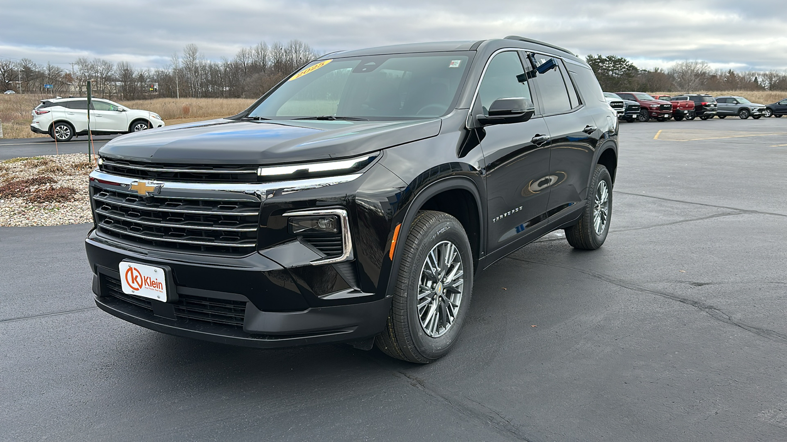 2025 Chevrolet Traverse FWD LT 3