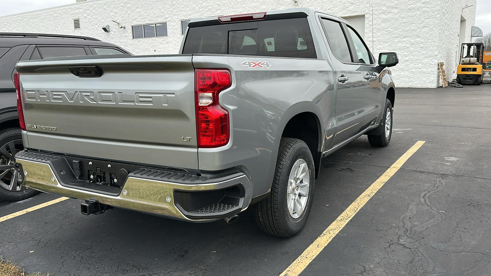 2025 Chevrolet Silverado 1500 LT 4WD Crew Cab 147 3