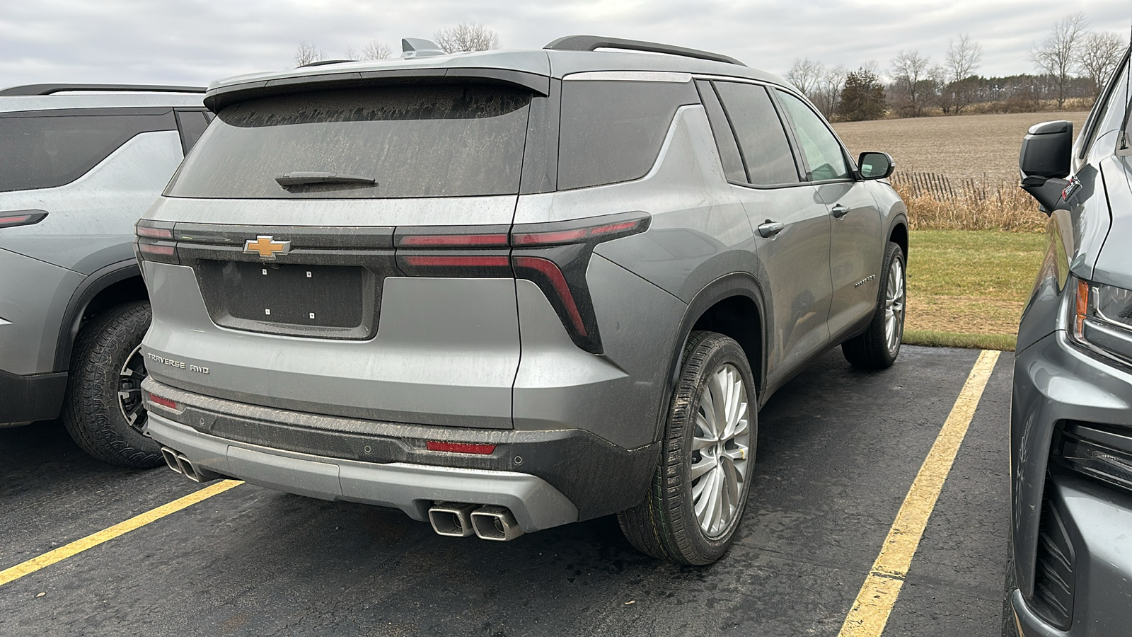 2025 Chevrolet Traverse LT 3