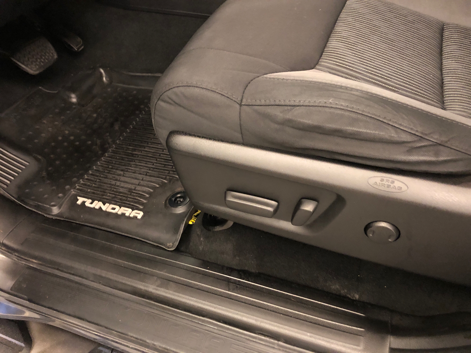 2017 Toyota Tundra SR5 Double Cab 6.5 Bed 5.7L FFV 13