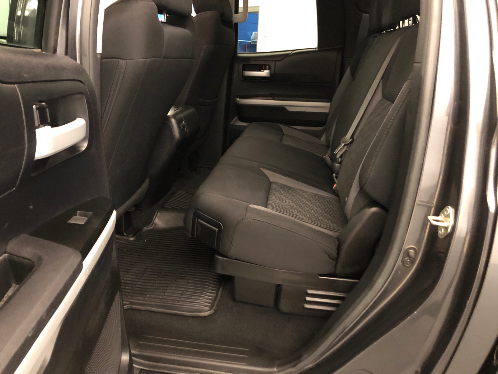 2017 Toyota Tundra SR5 Double Cab 6.5 Bed 5.7L FFV 26