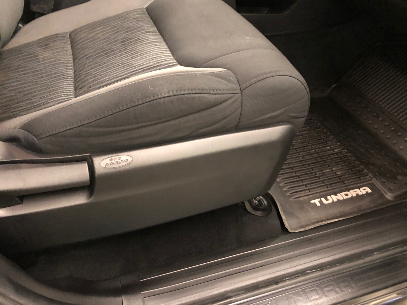 2017 Toyota Tundra SR5 Double Cab 6.5 Bed 5.7L FFV 31
