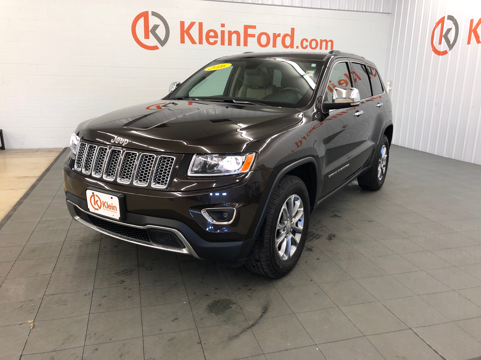 2016 Jeep Grand Cherokee Limited 3