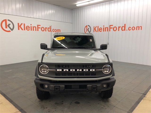 2024 Ford Bronco Black Diamond 2