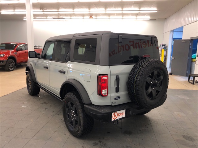 2024 Ford Bronco Black Diamond 7