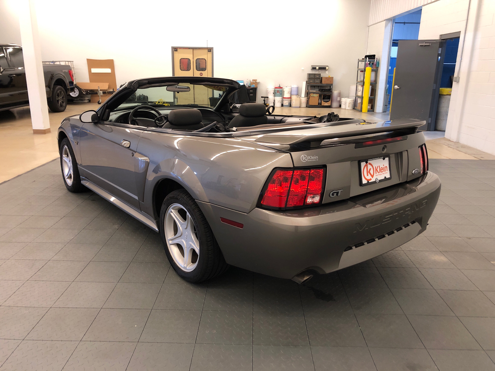 2002 Ford Mustang GT Deluxe 6