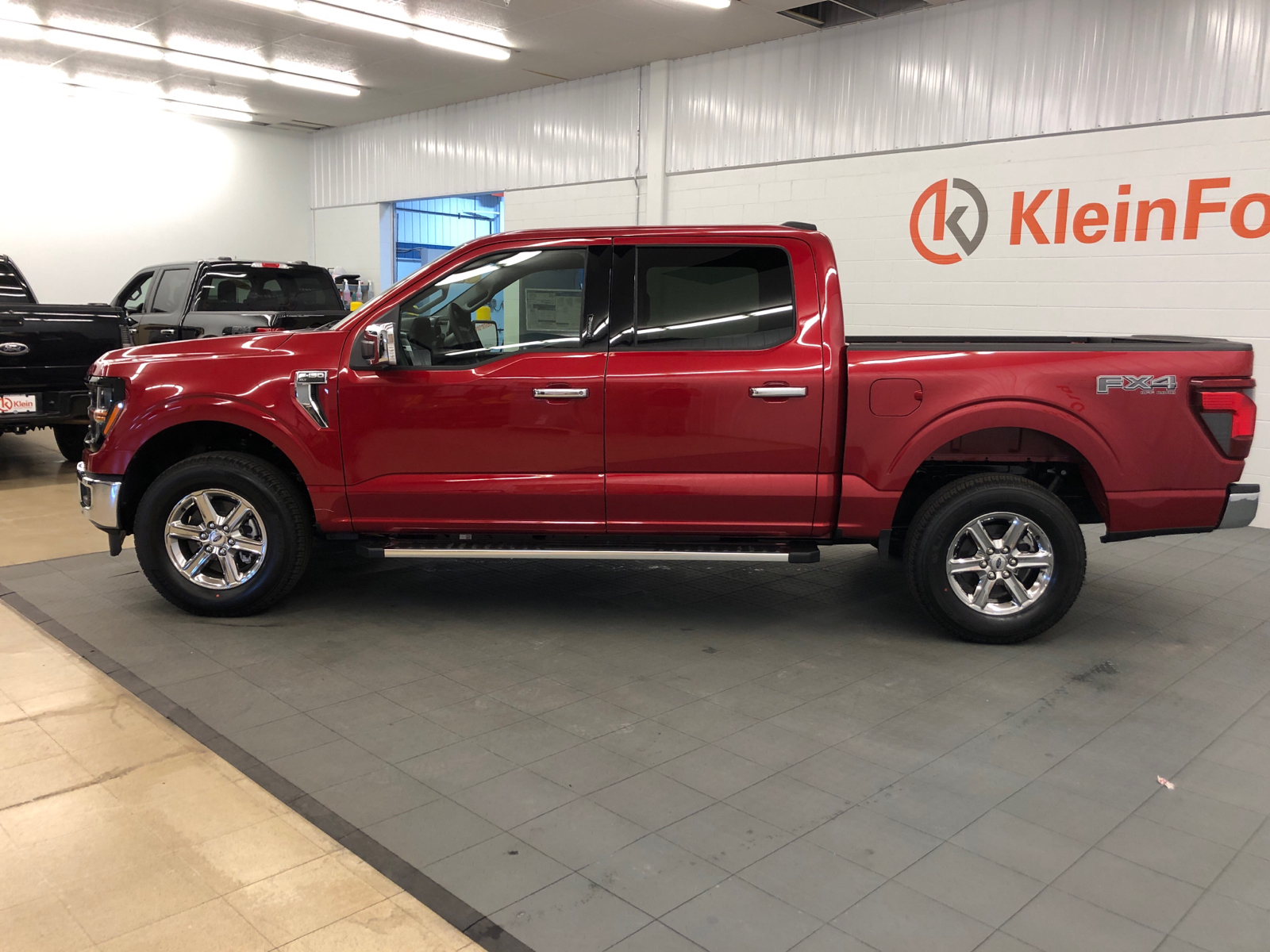 2024 Ford F-150 XLT 4WD SuperCrew 5.5 Box 4