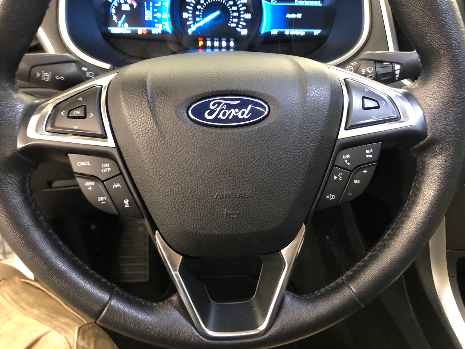 2021 Ford Edge SEL 19