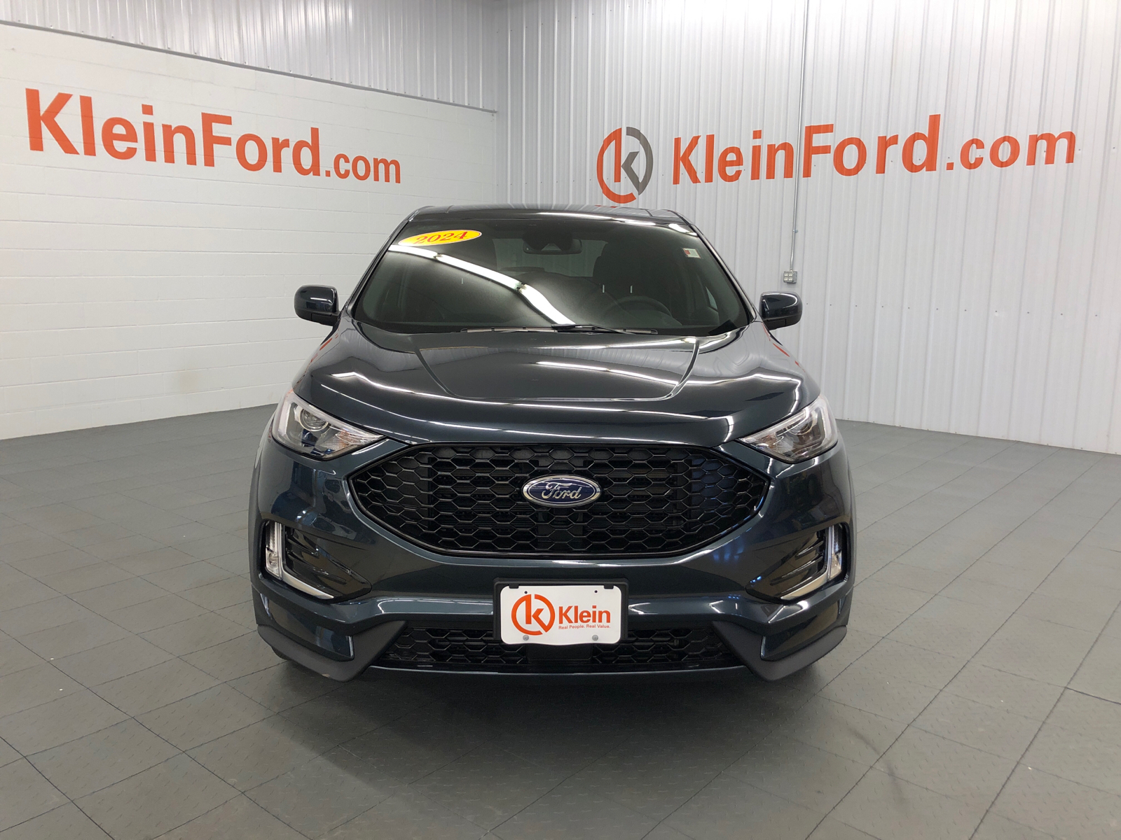 2024 Ford Edge ST-Line 2