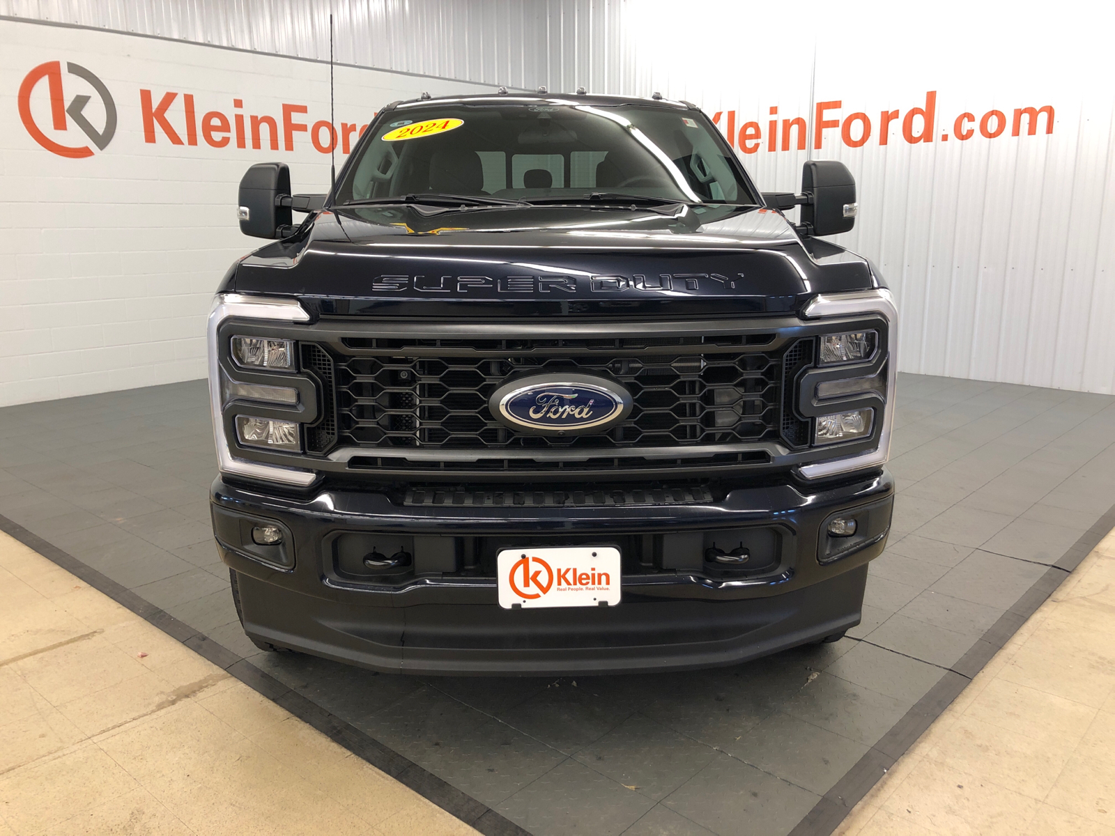 2024 Ford Super Duty F-250 SRW XL 4WD Crew Cab 6.75 Box 2