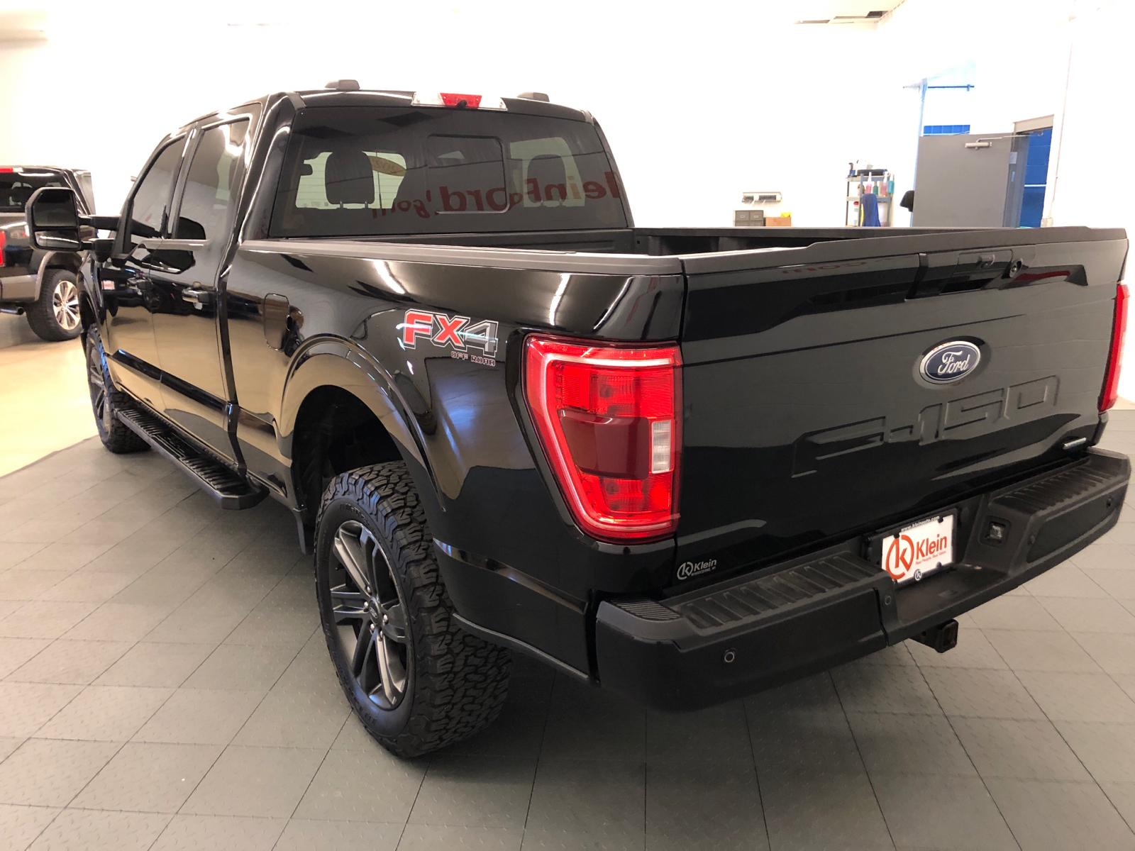 2022 Ford F-150 XLT 4WD SuperCrew 6.5 Box 6