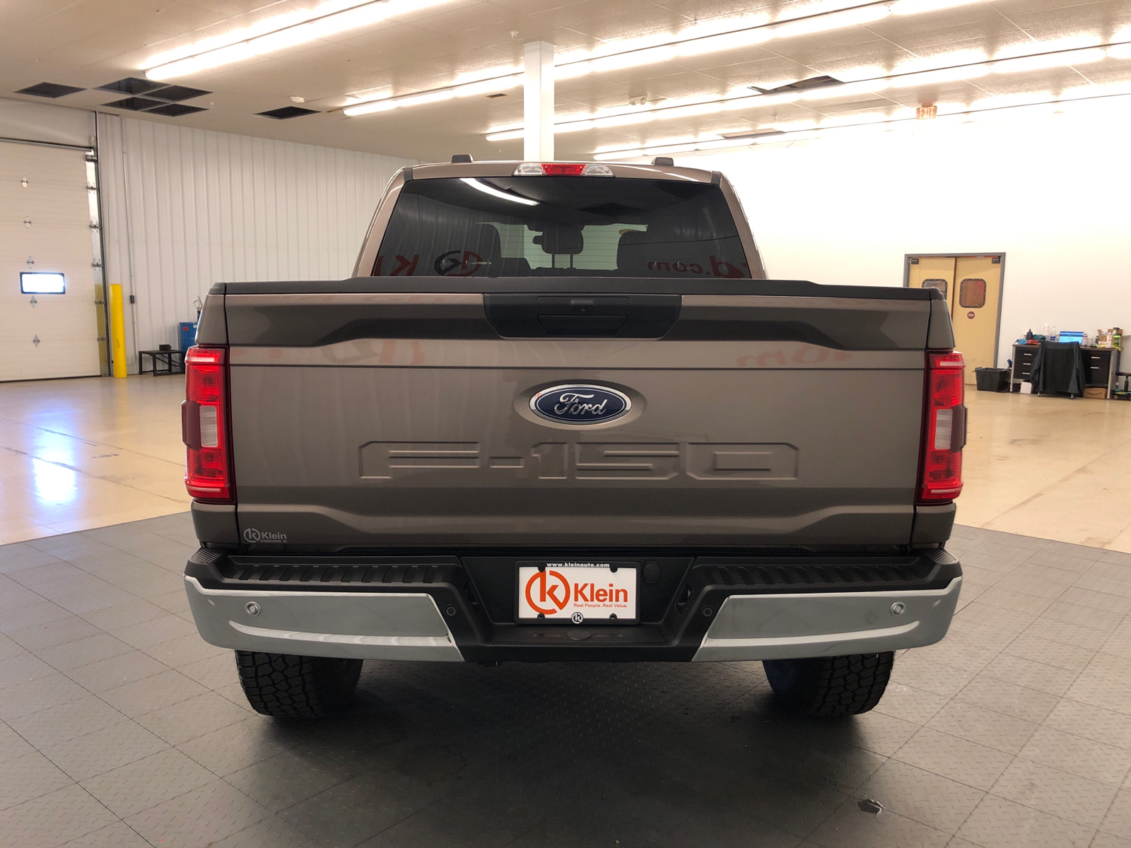 2023 Ford F-150 XLT 4WD SuperCrew 5.5 Box 8