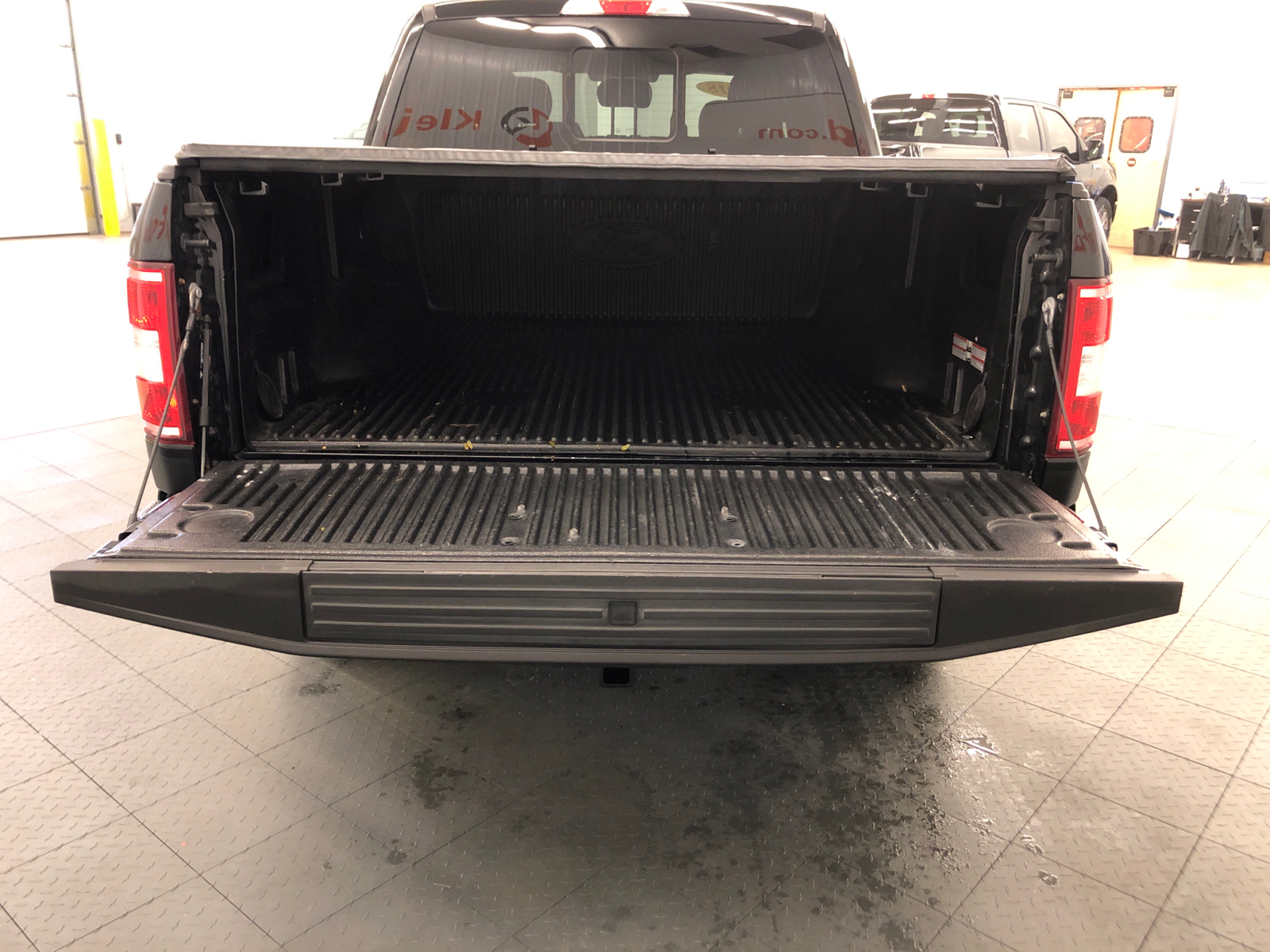 2018 Ford F-150 XLT 4WD SuperCrew 5.5 Box 8