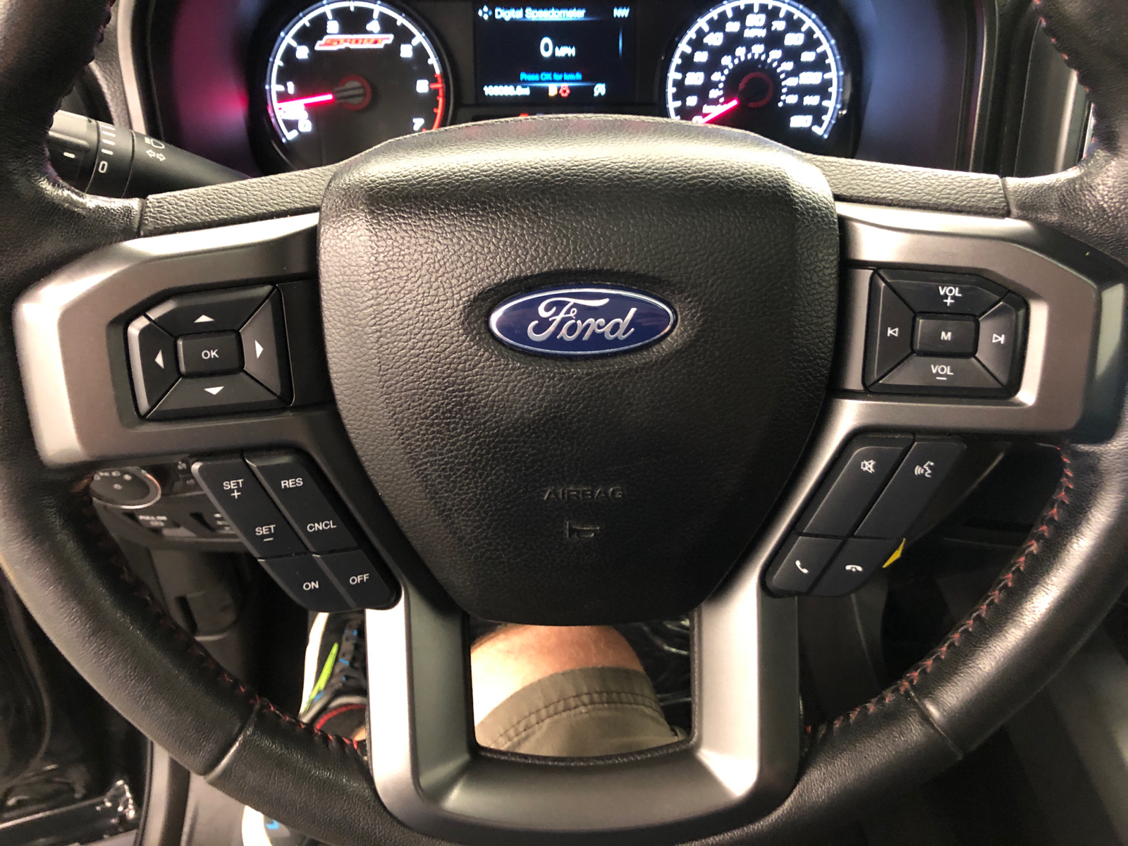 2018 Ford F-150 XLT 4WD SuperCrew 5.5 Box 19