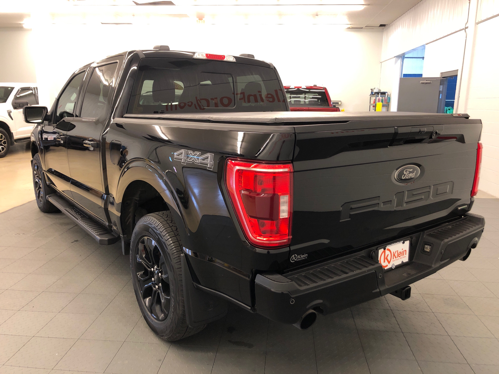 2022 Ford F-150 XLT 4WD SuperCrew 5.5 Box 6