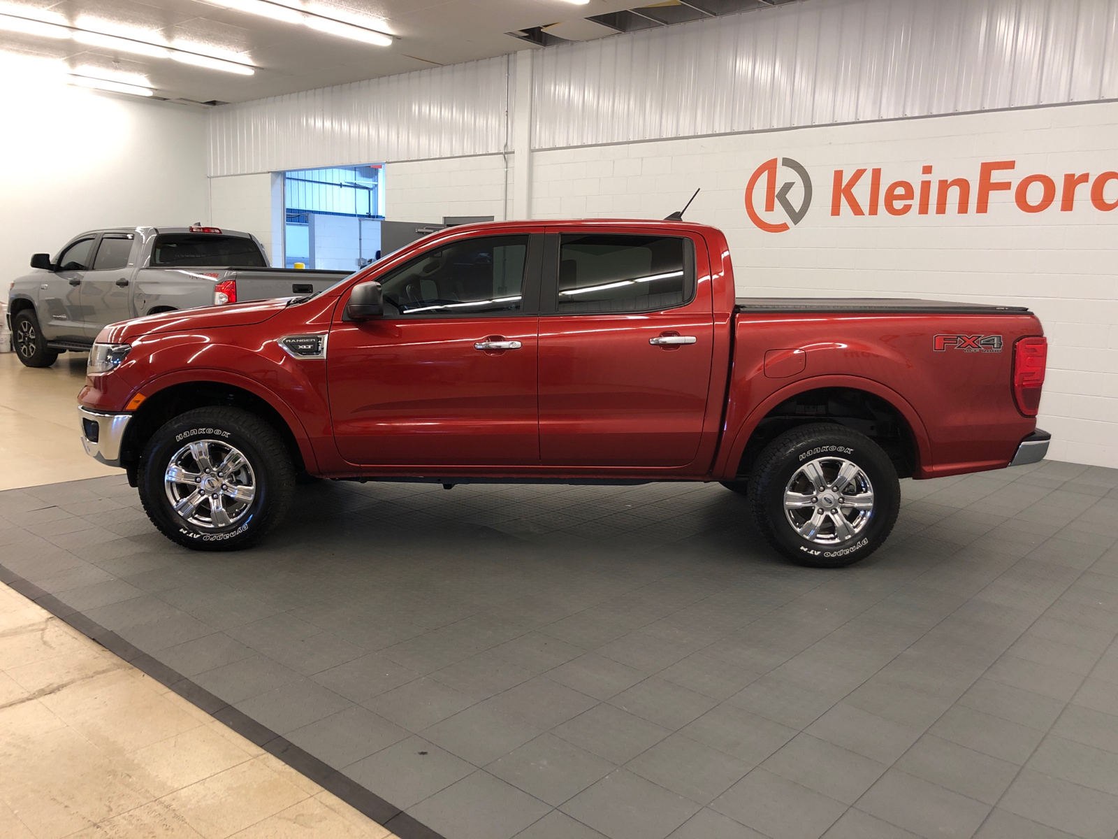 2023 Ford Ranger XLT 4WD SuperCrew 5 Box 4