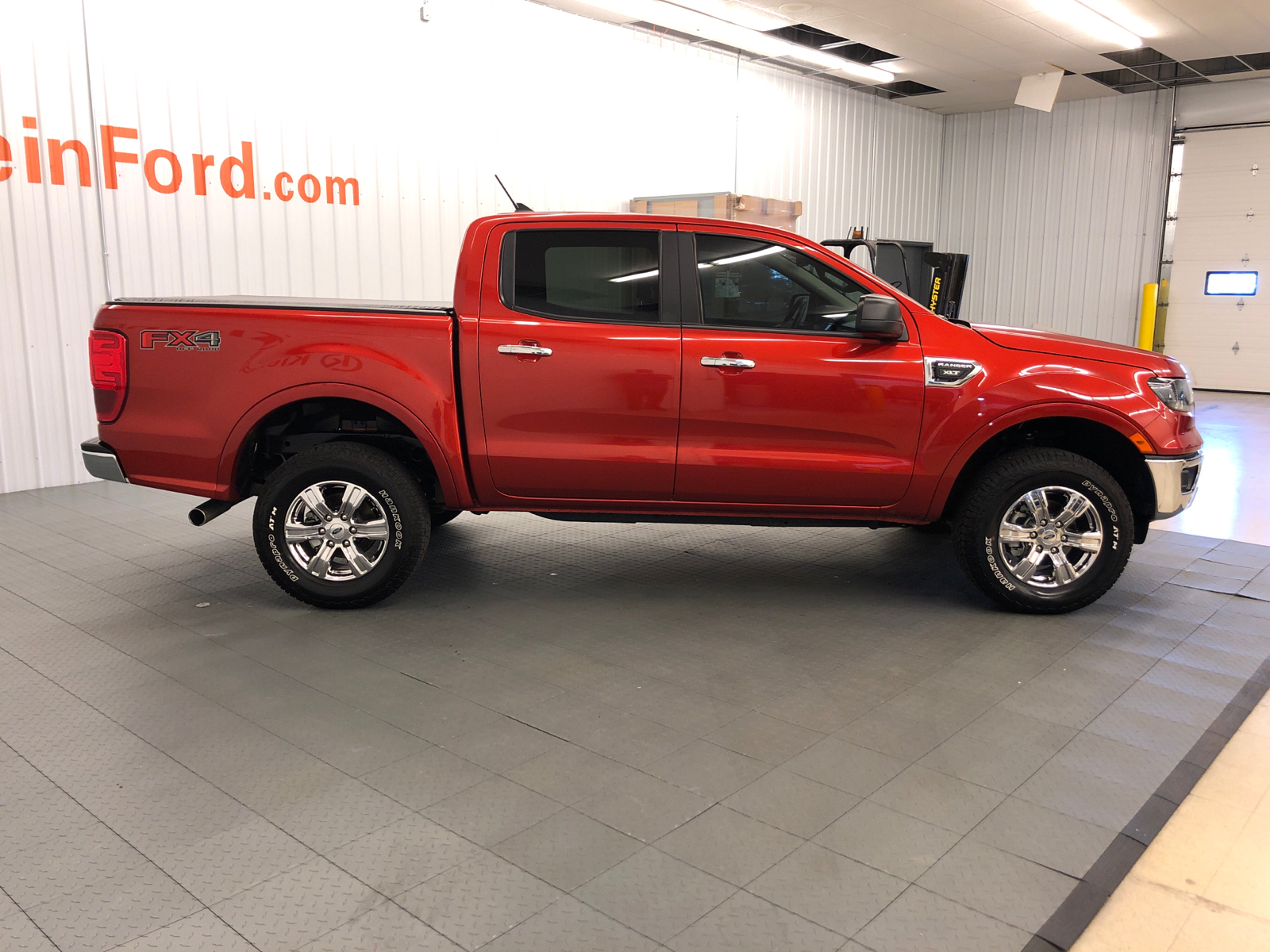 2023 Ford Ranger XLT 4WD SuperCrew 5 Box 12