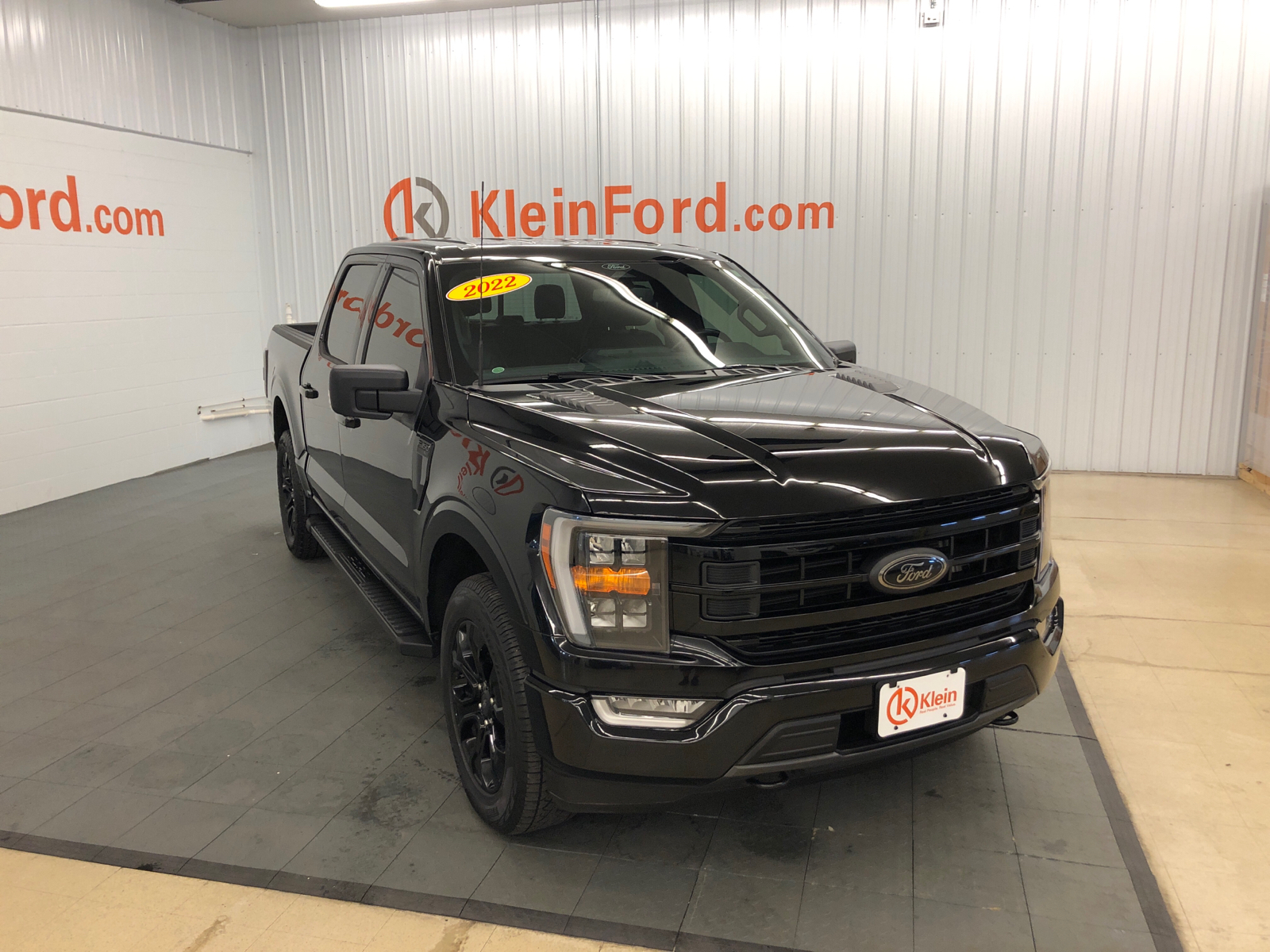 2022 Ford F-150 XLT 4WD SuperCrew 5.5 Box 1