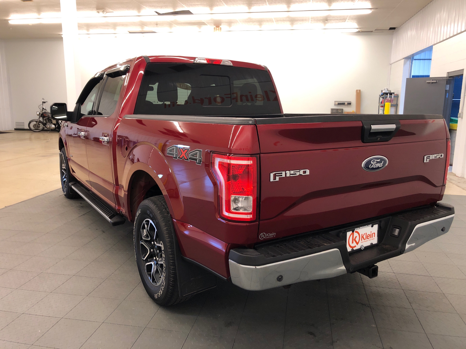 2015 Ford F-150 XLT 4WD SuperCrew 145 6