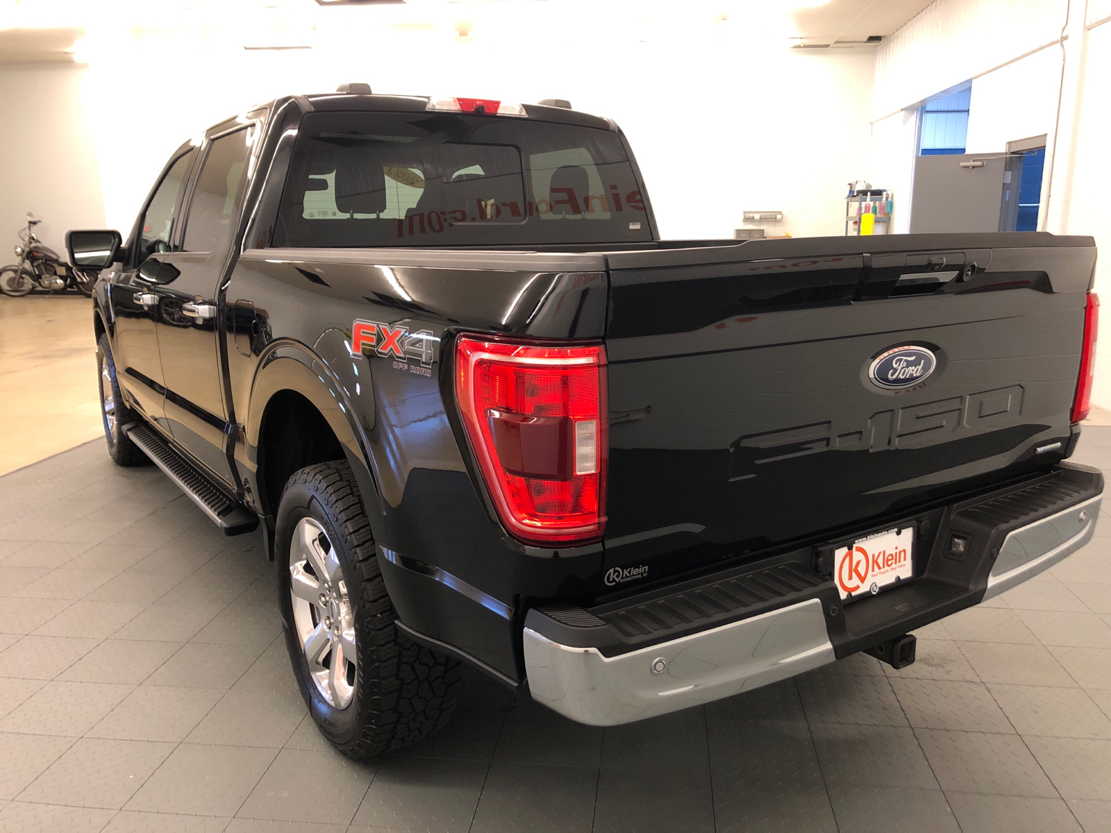 2021 Ford F-150 XLT 4WD SuperCrew 5.5 Box 6