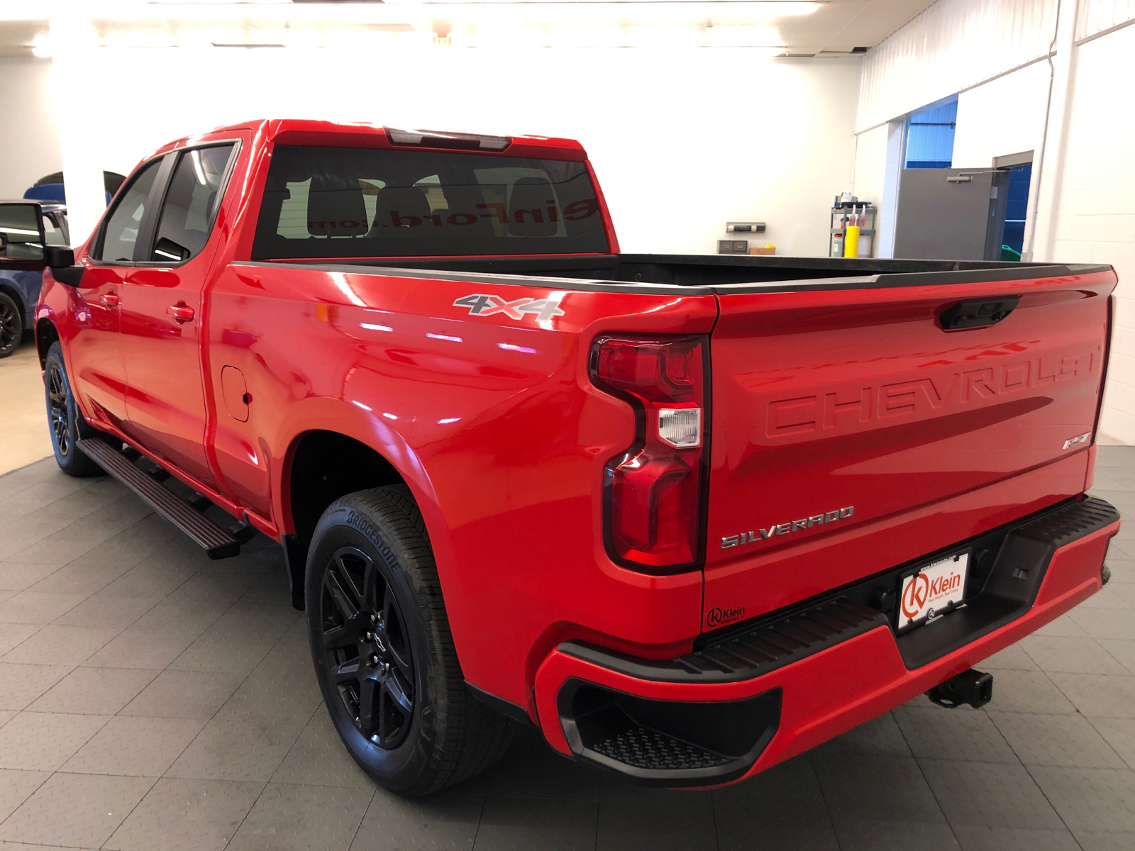 2023 Chevrolet Silverado 1500 RST 4WD Crew Cab 147 6