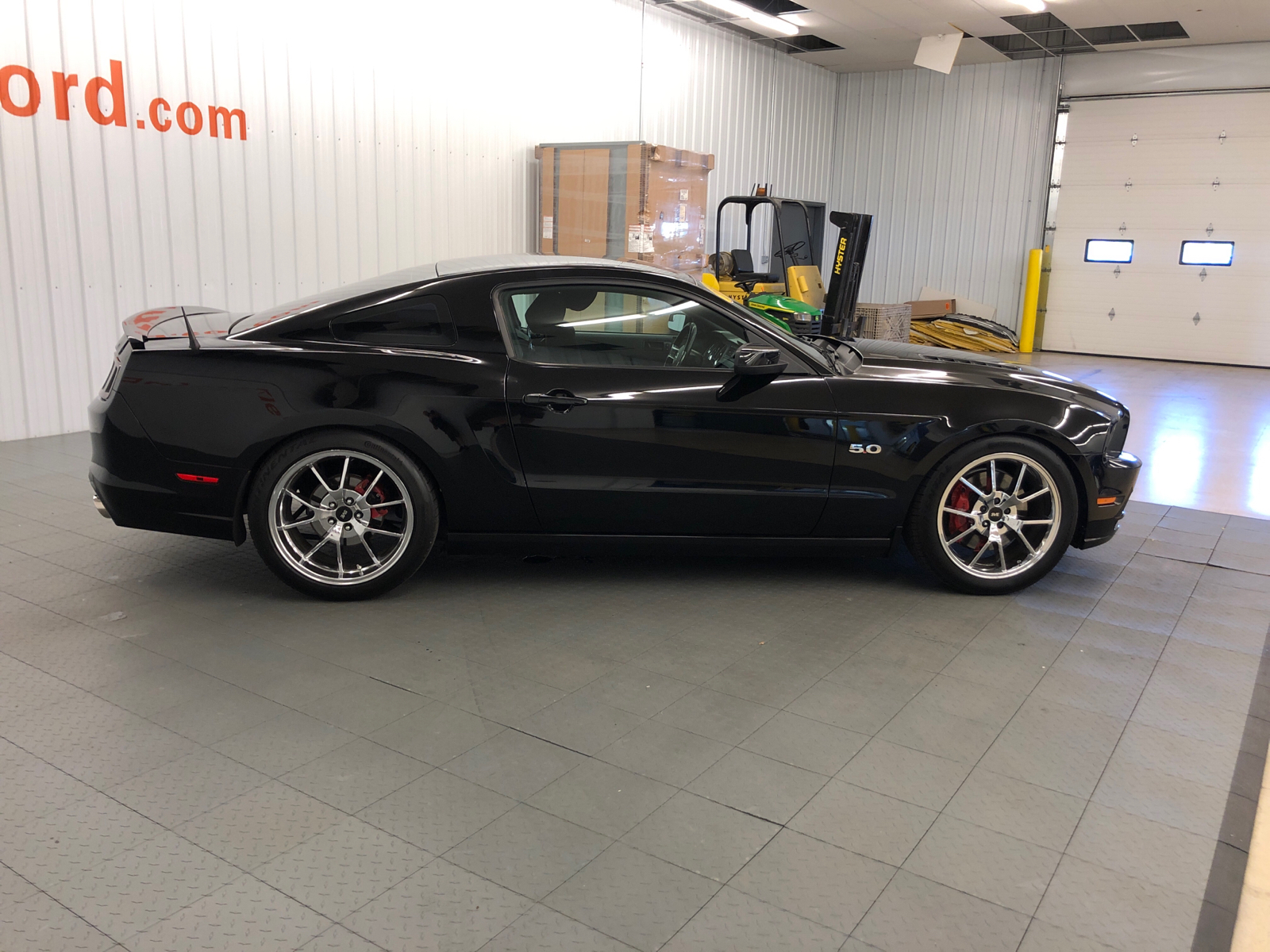 2013 Ford Mustang GT 11