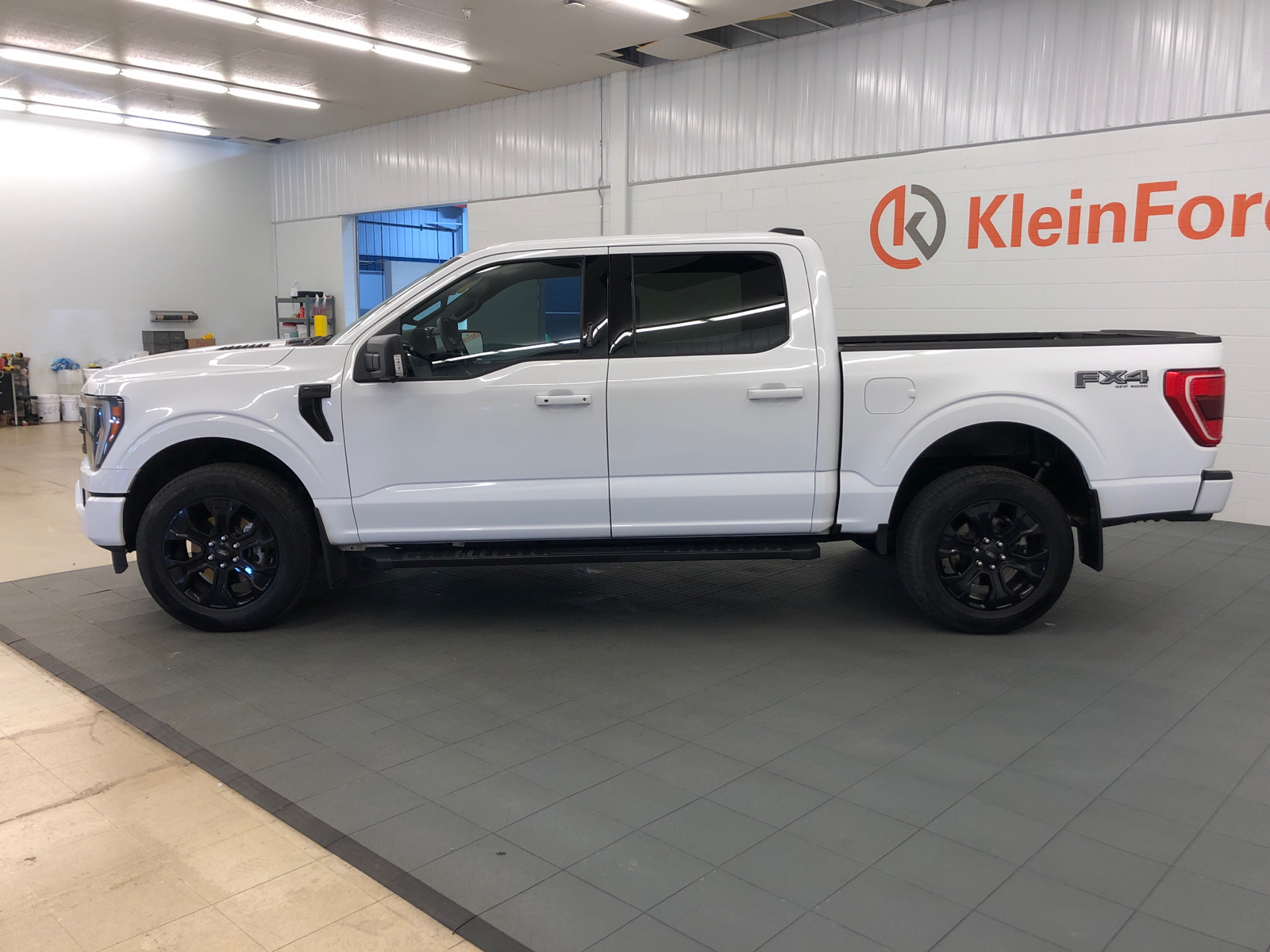 2023 Ford F-150  4