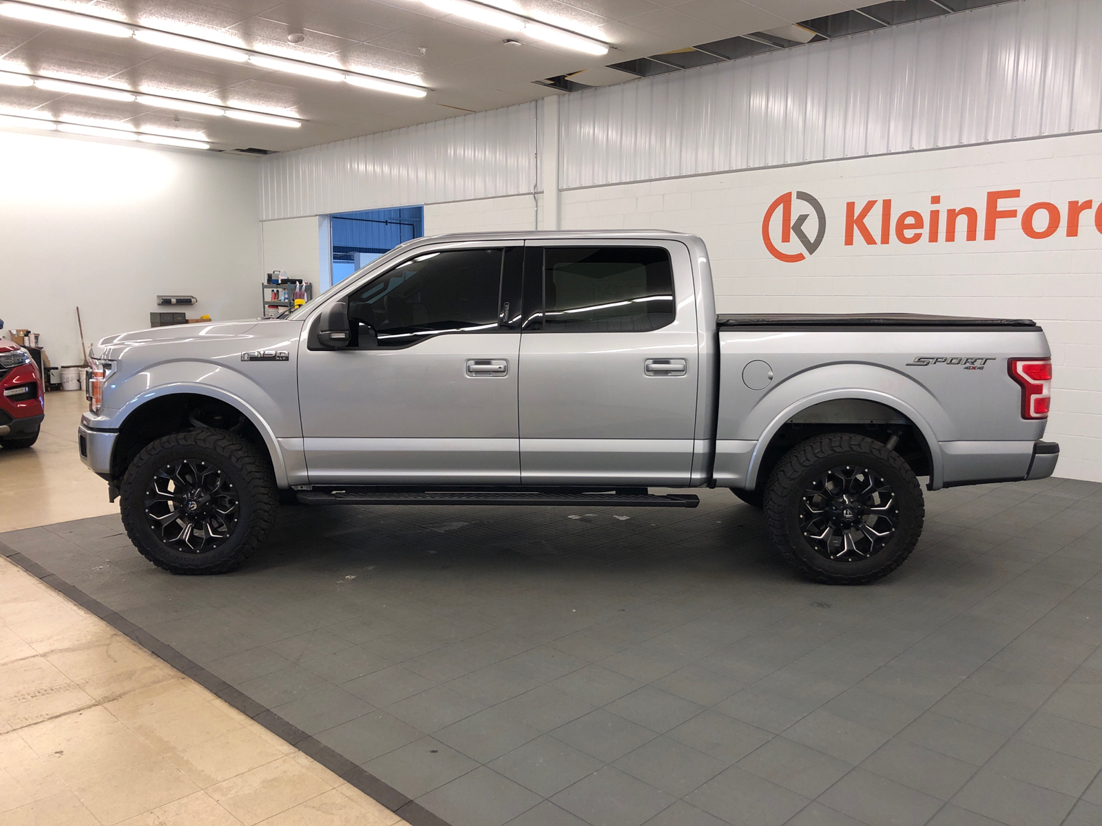 2020 Ford F-150 XLT 4