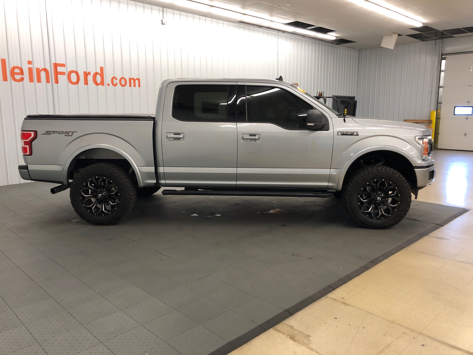 2020 Ford F-150 XLT 13