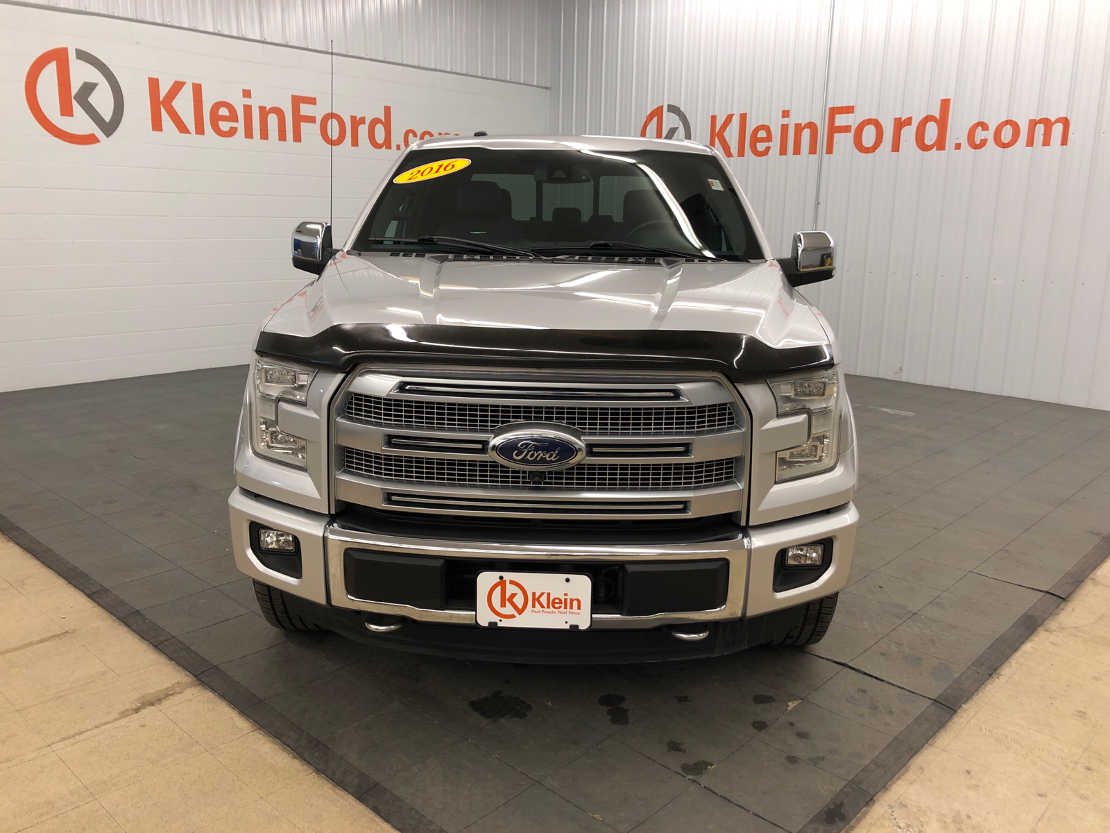 2016 Ford F-150 Platinum 2