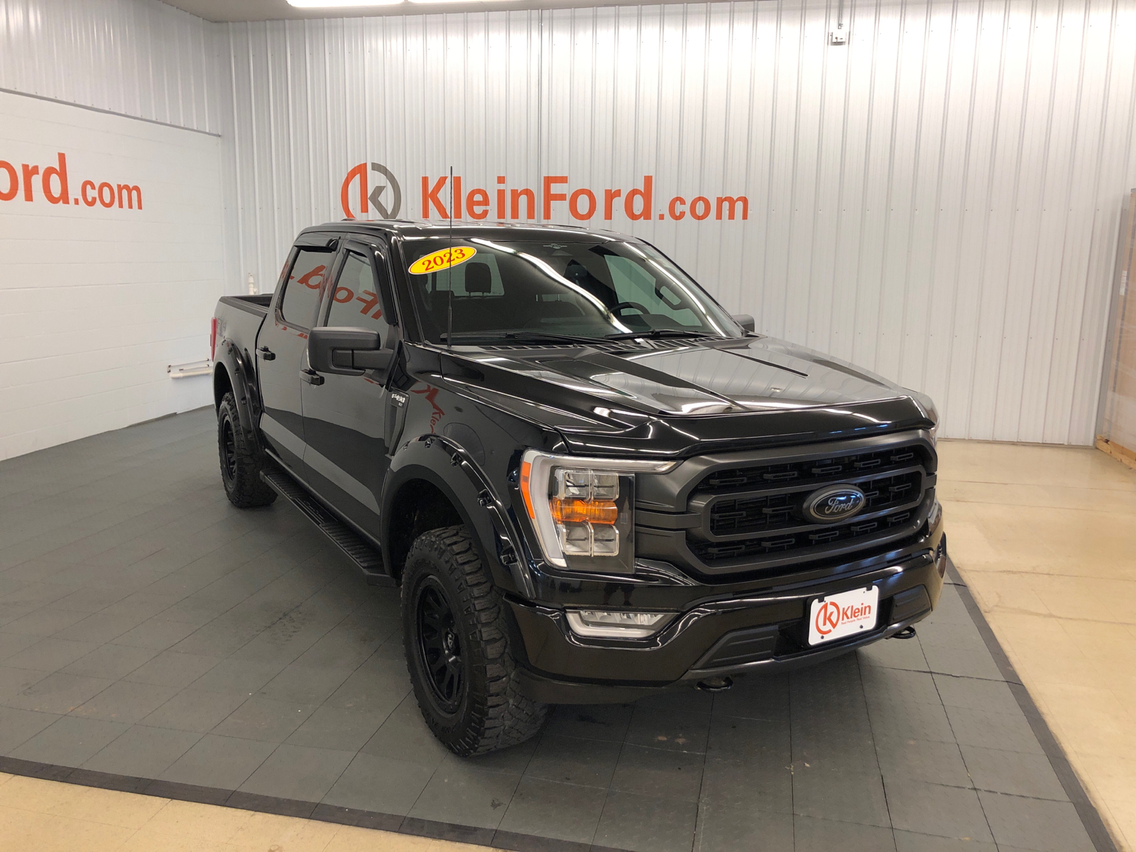 2023 Ford F-150 XLT 4WD SuperCrew 5.5 Box 1