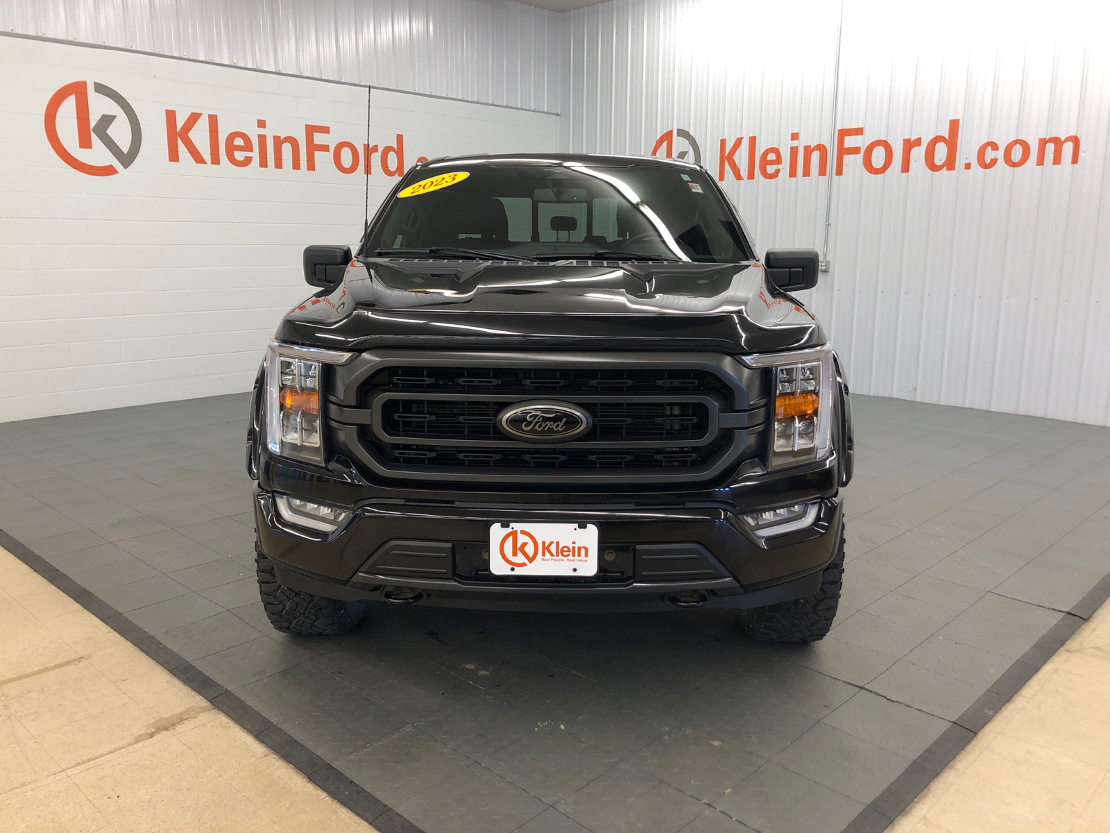 2023 Ford F-150 XLT 4WD SuperCrew 5.5 Box 2