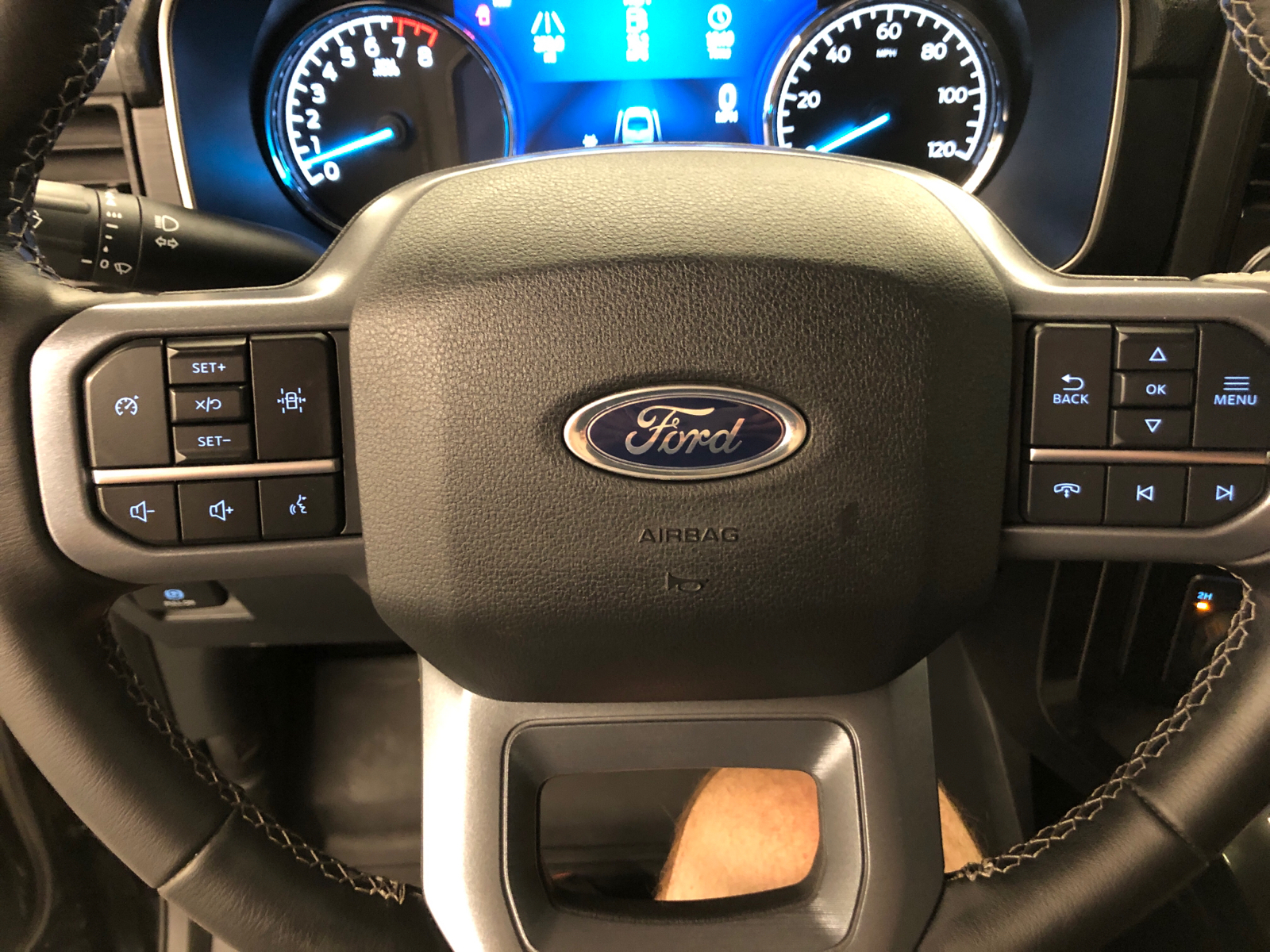 2023 Ford F-150 XLT 4WD SuperCrew 5.5 Box 20