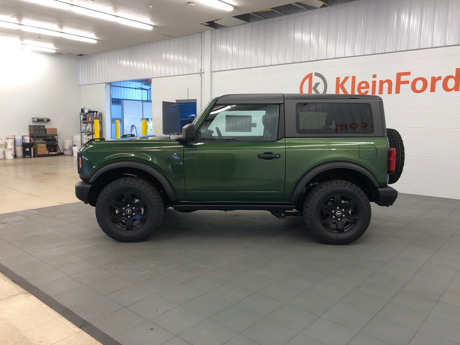 2024 Ford Bronco Black Diamond 4