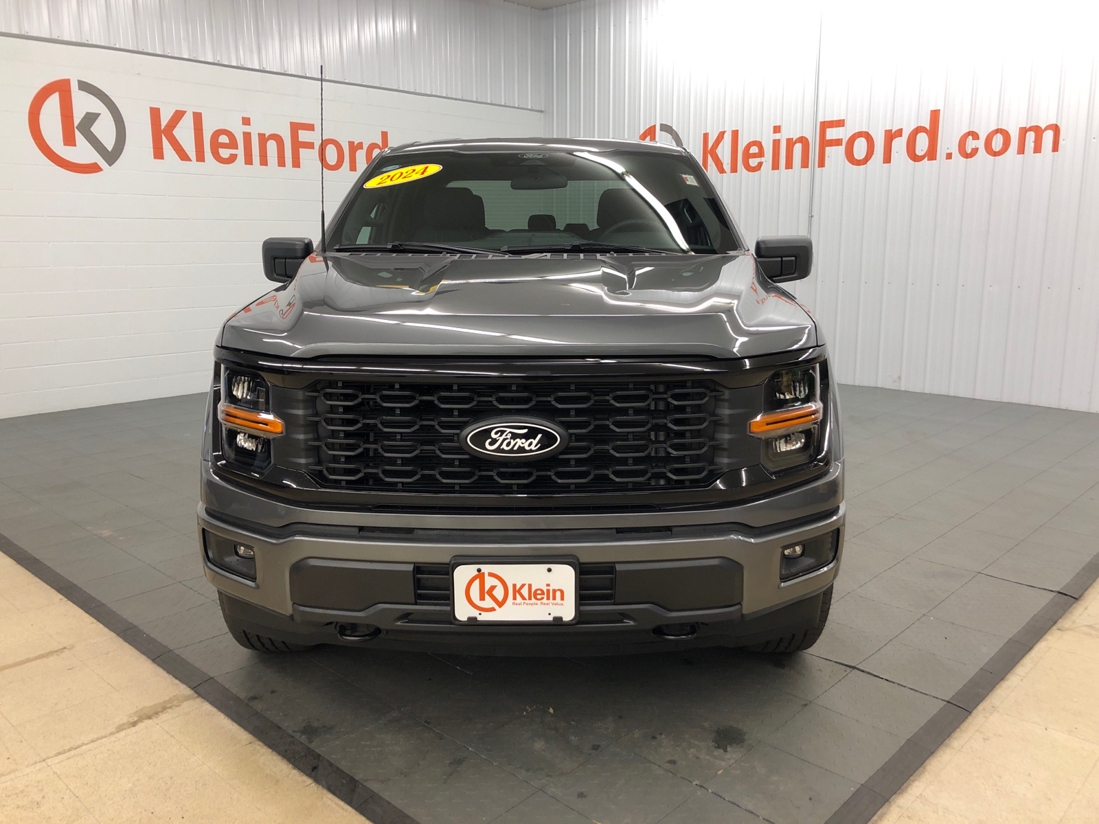 2024 Ford F-150 STX 4WD SuperCrew 5.5 Box 2