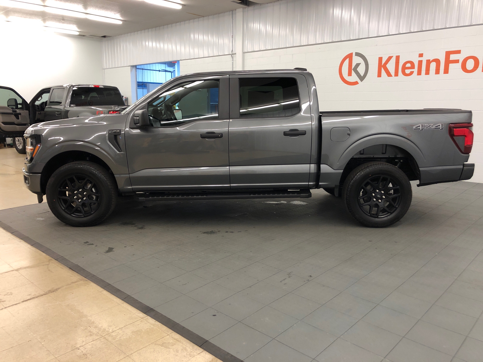 2024 Ford F-150 STX 4WD SuperCrew 5.5 Box 4