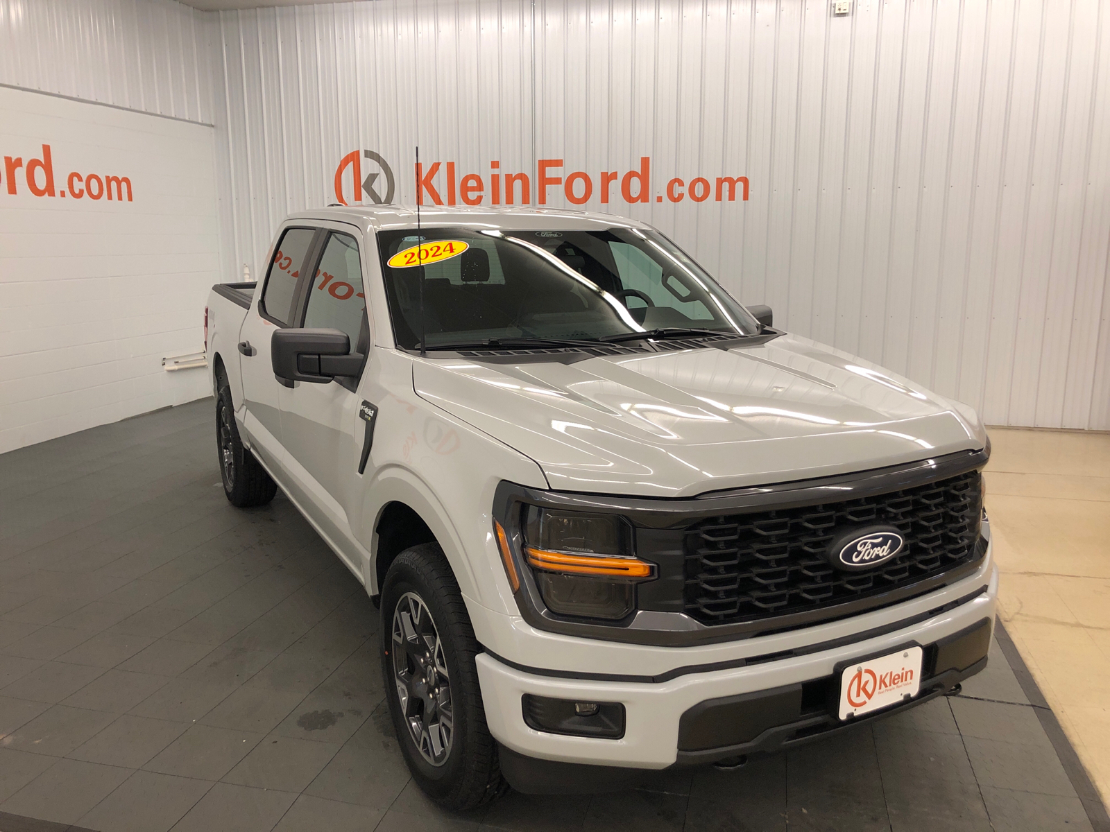 2024 Ford F-150 STX 4WD SuperCrew 5.5 Box 1