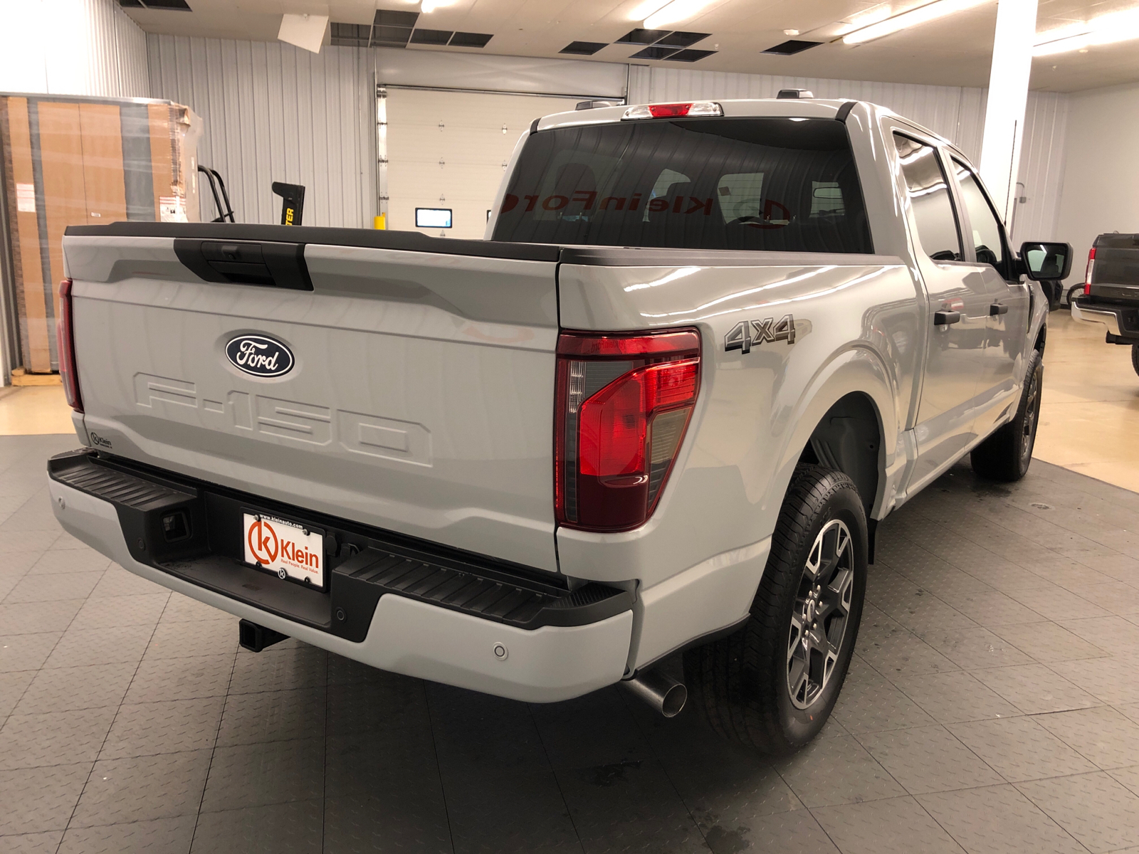 2024 Ford F-150 STX 4WD SuperCrew 5.5 Box 9