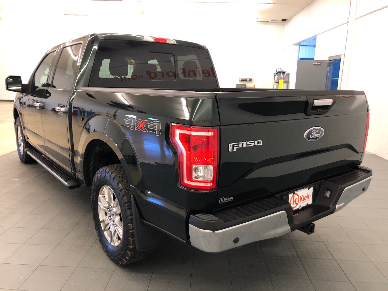 2015 Ford F-150 XLT 4WD SuperCrew 145 6