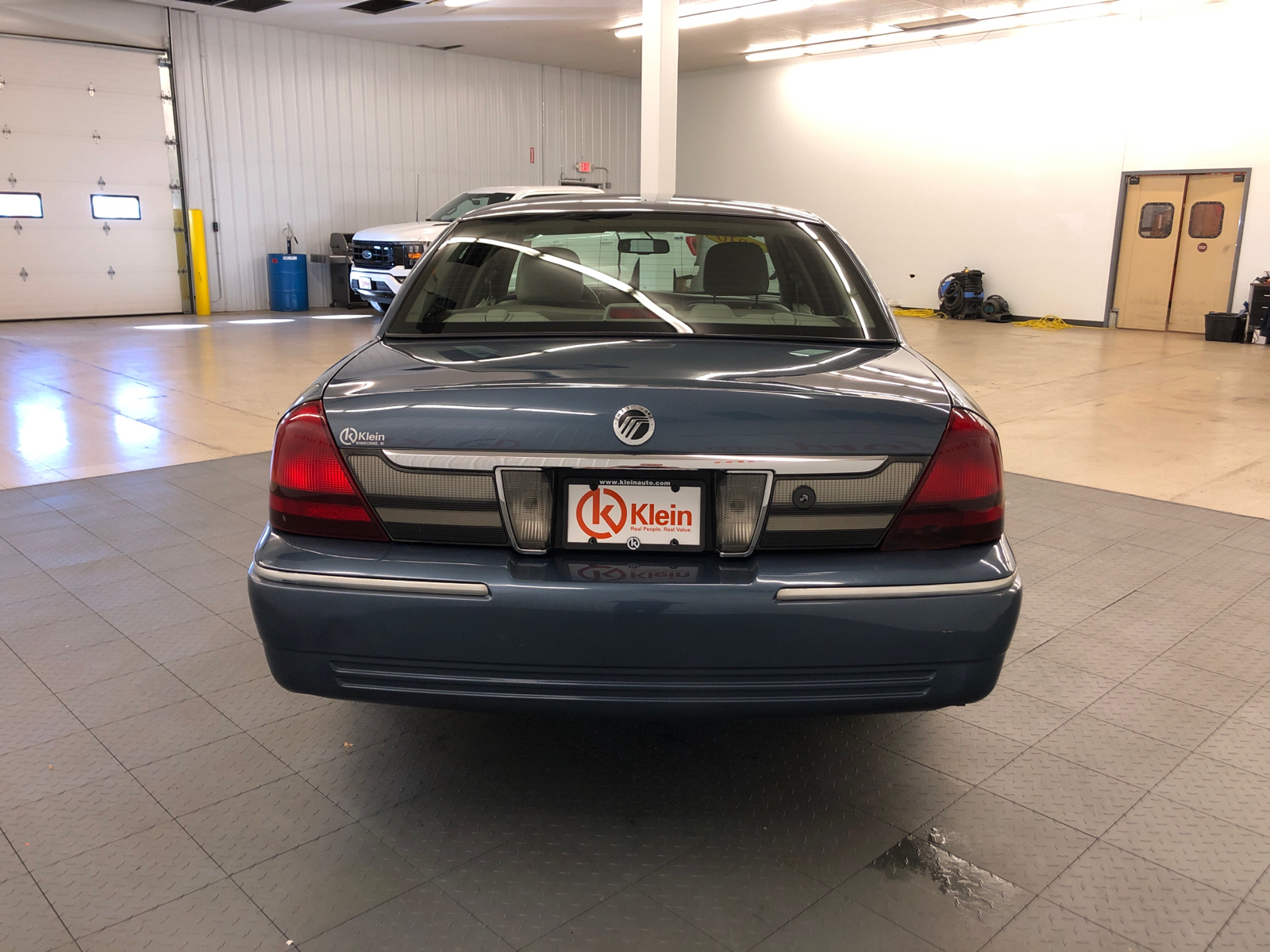 2010 Mercury Grand Marquis LS 7