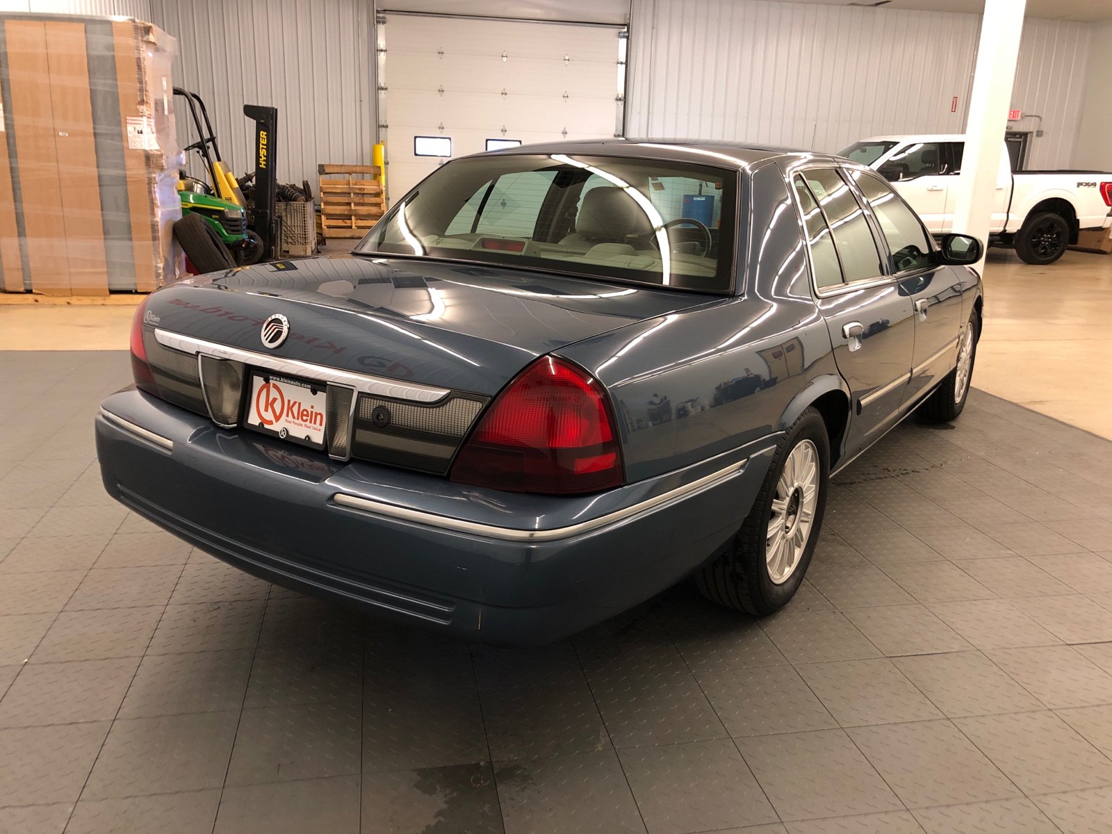 2010 Mercury Grand Marquis LS 9