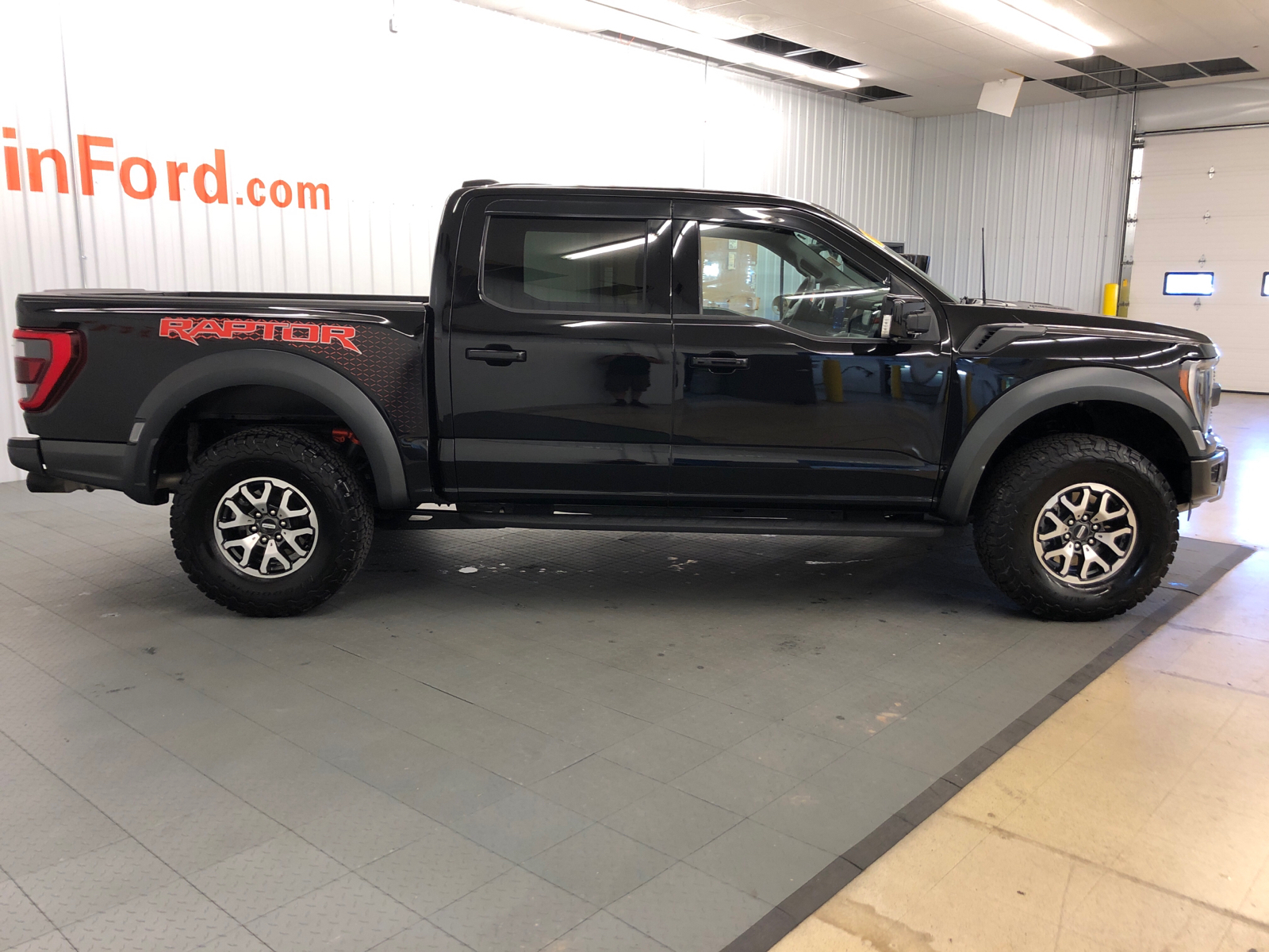 2023 Ford F-150 Raptor 4WD SuperCrew 5.5 Box 12