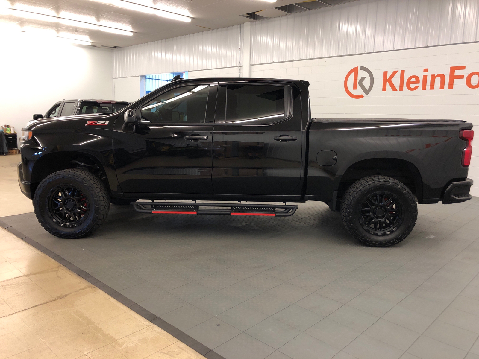 2020 Chevrolet Silverado 1500 LTZ 4WD Crew Cab 147 4