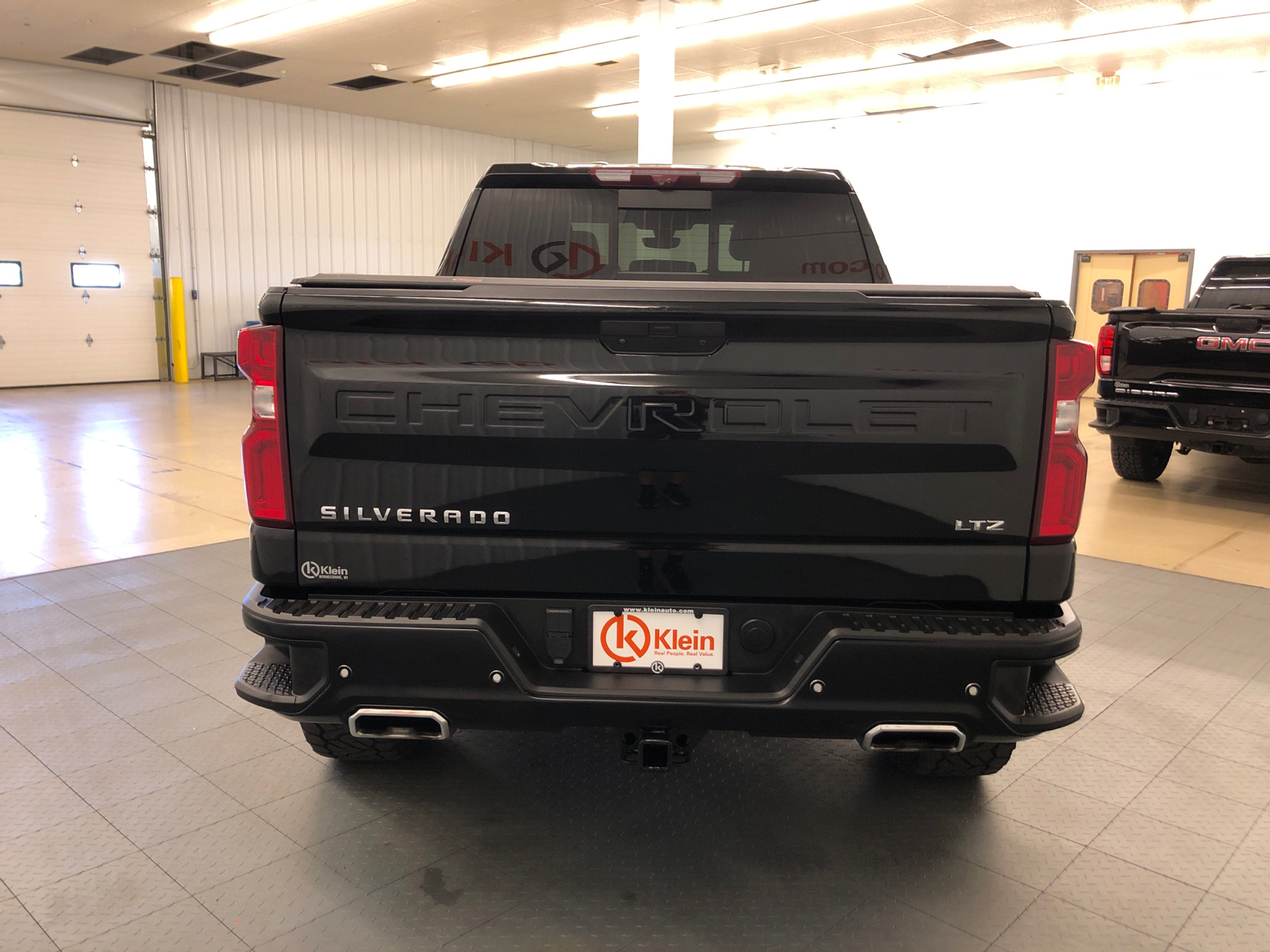 2020 Chevrolet Silverado 1500 LTZ 4WD Crew Cab 147 8