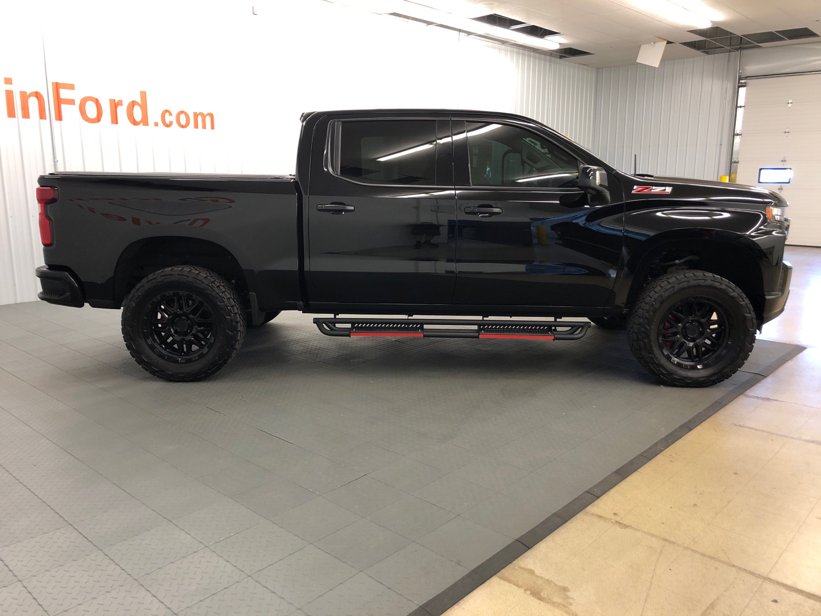 2020 Chevrolet Silverado 1500 LTZ 4WD Crew Cab 147 13